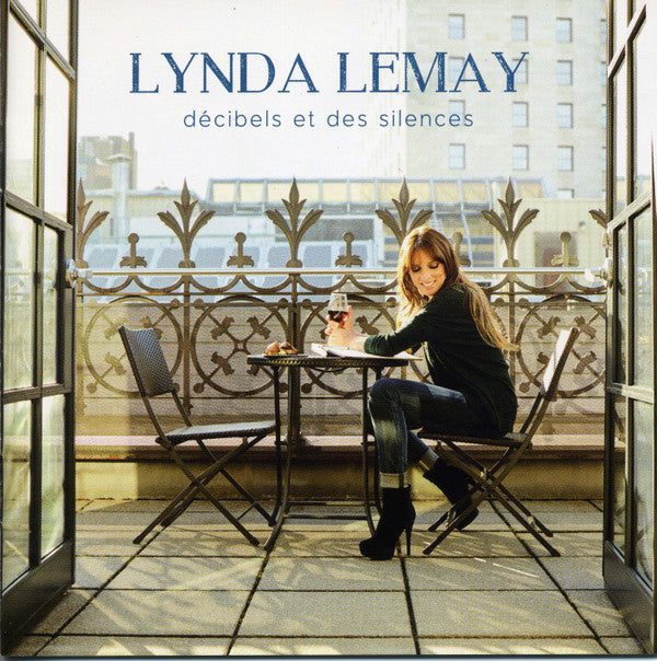 DECIBELS ET DES SILENCES