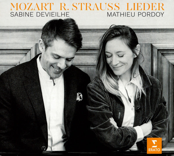 MOZART & R. STRAUSS LIEDER